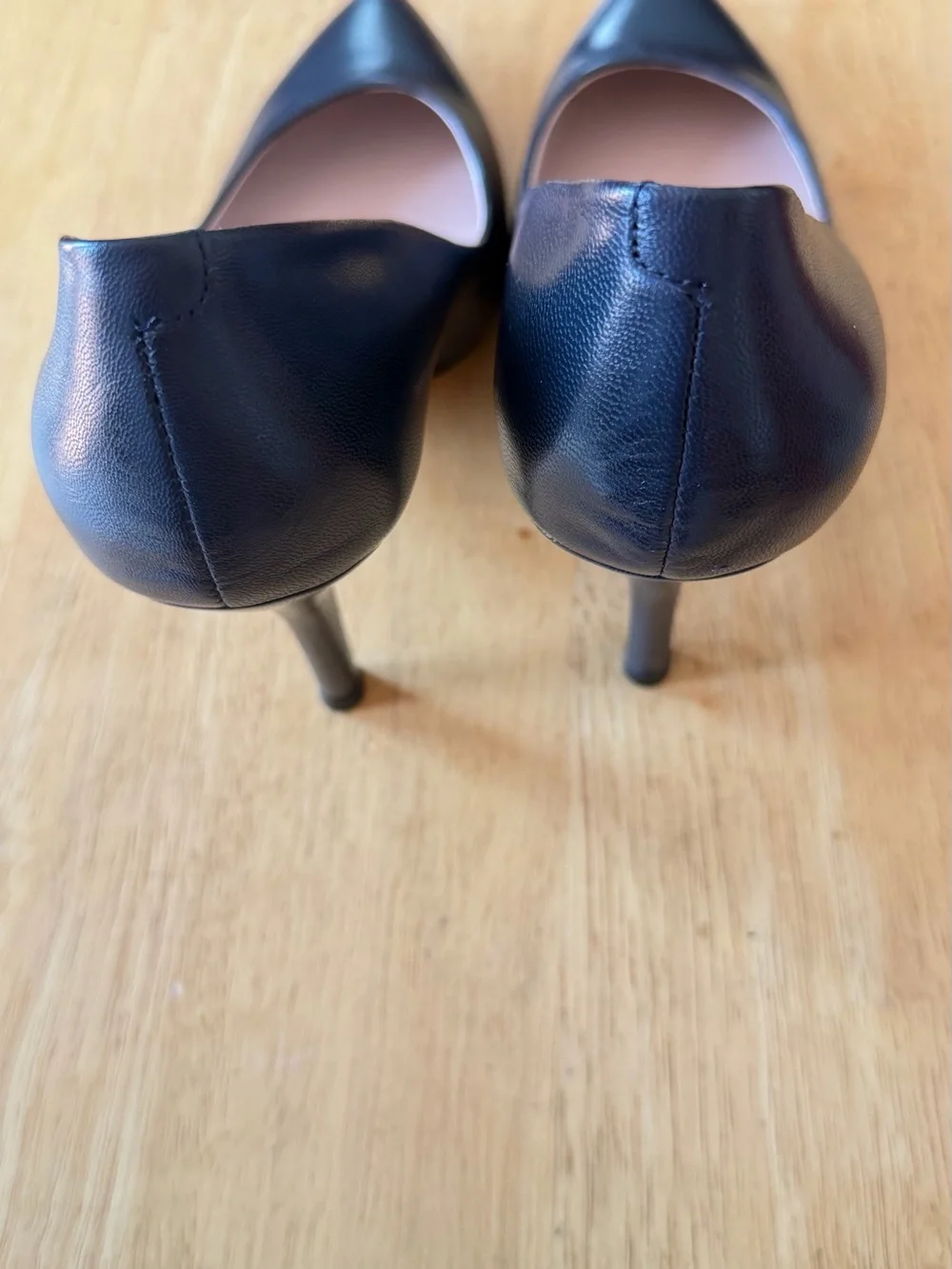 Nine West Navy Pointed Toe Leather Pumps